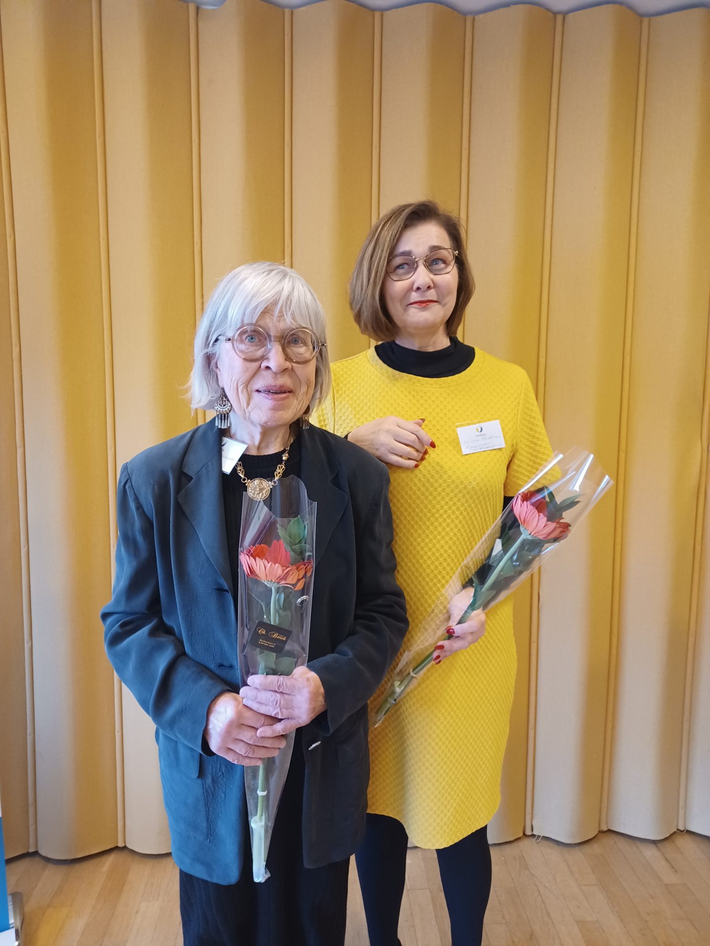 Marjatta Savolainen ja Sirpa Heikkinen.